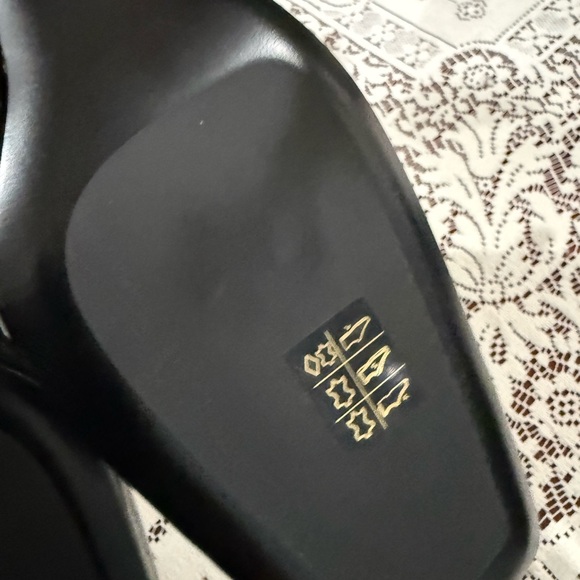 Authentic PRADA Modellerie Black Patent Leather Block Heel EU 37.5 US 7.5 - Picture 3 of 16